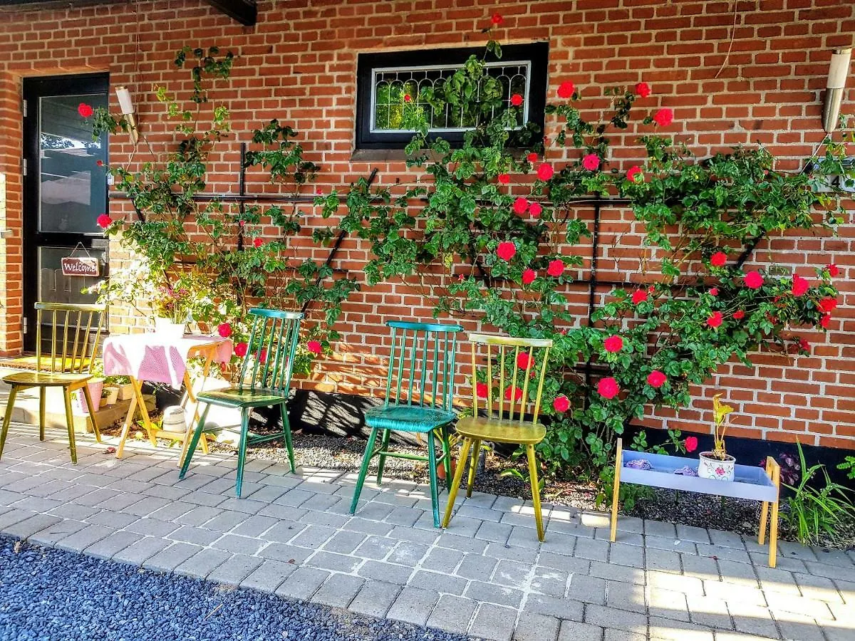 Tango Garden Holiday Homes Billund  Penzion